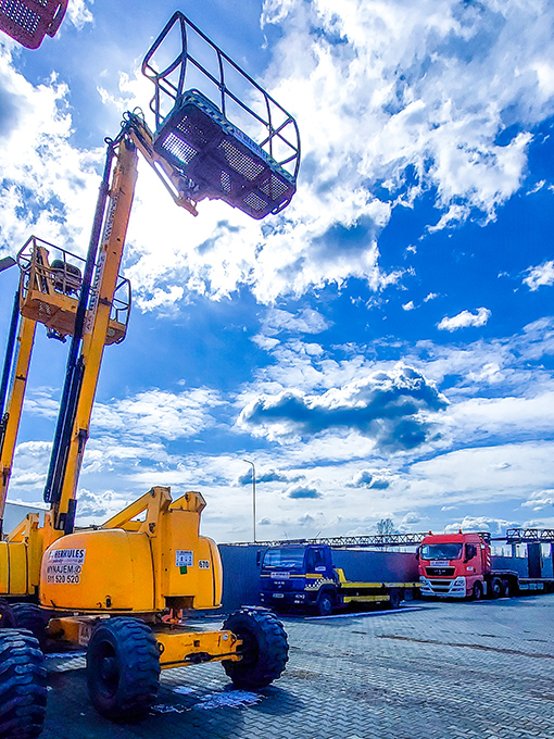 podnośniki koszowe ostrowiec świętokrzyski