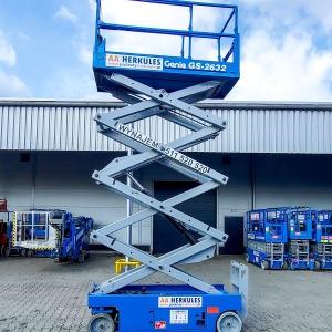 genie gs 2632 z rozłożonymi nożycami